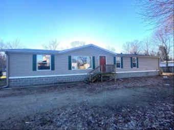 152 Maple Street Delton, MI 49046