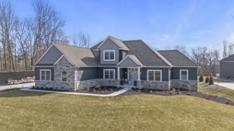 5841 Mountain Top Drive Brighton, MI 48116