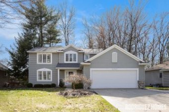 2564 Danton Drive Sw Wyoming, MI 49519