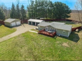 56504 Twin Lakes Road Cassopolis, MI 49031