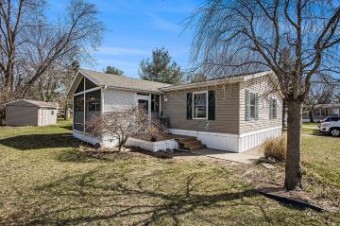 1137 Regina Trail Wayland, MI 49348