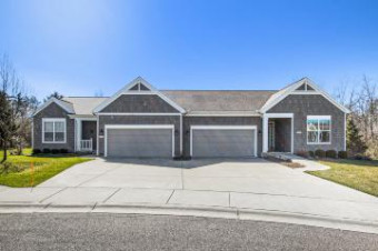 3637 Whicker Pointe Kalamazoo, MI 49006