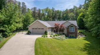 8308 Clarkland Drive Se Alto, MI 49302