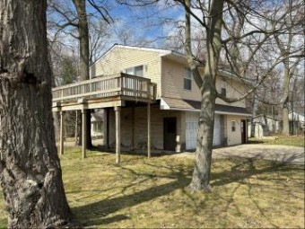 8536 Lovers Lane Portage, MI 49002