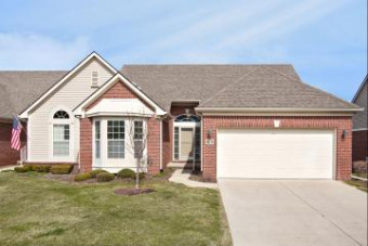 1672 Andover Circle 4 Commerce Township, MI 48390