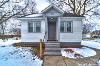 2251 Beidler Street Muskegon, MI 49441