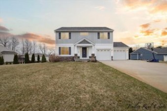 14656 Crescent Meadows Drive Cedar Springs, MI 49319