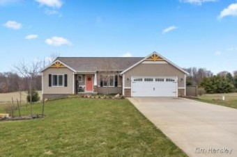 14641 Crescent Meadows Drive Cedar Springs, MI 49319