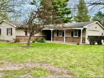 135 High Banks Drive Quincy, MI 49082