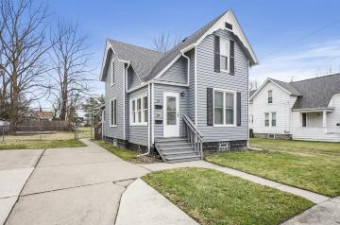 19 Leslie Street UPPER Mount Clemens, MI 48043