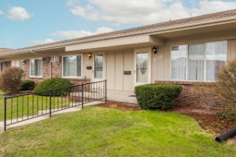 25211 Franklin Terrace South Lyon, MI 48178