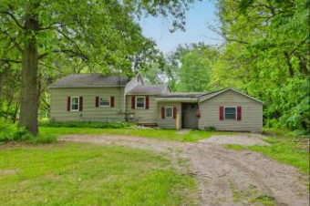 14593 Mead Road Buchanan, MI 49107