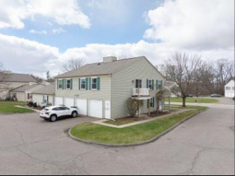 3228 Birchcreek Court Lake Orion, MI 48360