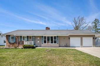 2410 Hampden Drive Lansing, MI 48911