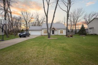 69702 Knottingham Lane Edwardsburg, MI 49112