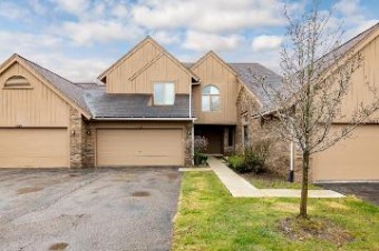 6618 Westbrooke Court West Bloomfield, MI 48322