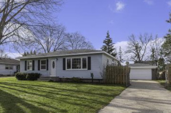 894 Diane Street Se Kentwood, MI 49508