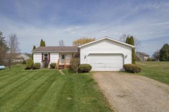 4400 Coonhill Road Pleasant Lake, MI 49272