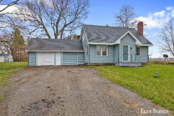 4815 W Hickory Road Hickory Corners, MI 49060