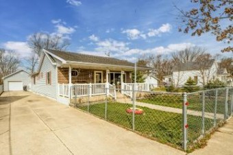 306 Magnolia Street Three Oaks, MI 49128