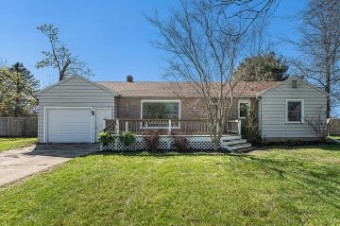 2964 Loehrs Landing Drive Hastings, MI 49058