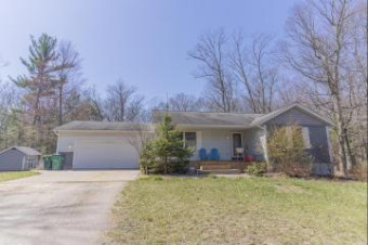 4423 Duck Creek Lane Whitehall, MI 49461