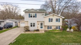 2396 Blodgett Street Muskegon, MI 49441