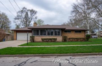 1340 Pine Grove Street Nw Grand Rapids, MI 49504