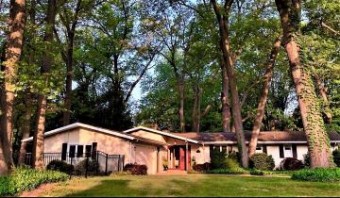 5680 Golden Crest Stevensville, MI 49127