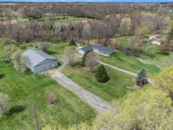 6100 Brown Road Jonesville, MI 49250