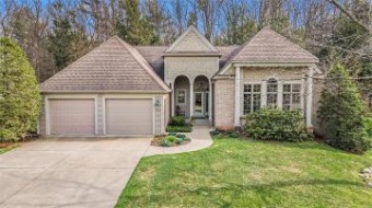 2153 W Glen Court Norton Shores, MI 49441