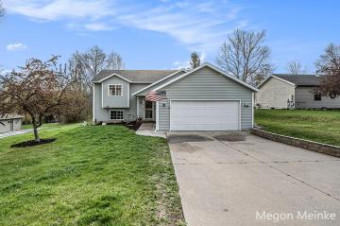 6998 Riverwood Drive Belding, MI 48809