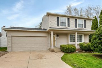 204 Wellington Drive South Lyon, MI 48178