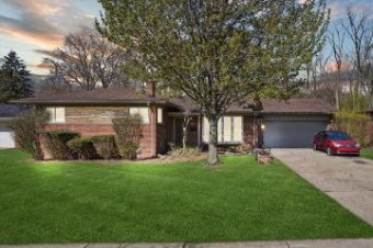 16467 Pollyanna Street Livonia, MI 48154