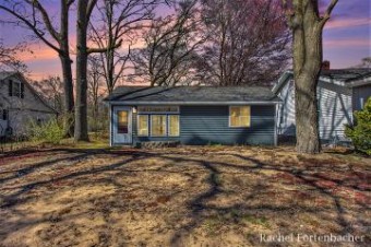 2426 Cutler Avenue Muskegon, MI 49441