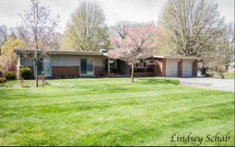 2151 Blueberry Drive Nw Grand Rapids, MI 49504