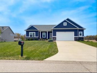 8405 Olive Lake Court West Olive, MI 49460