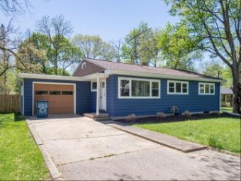 2829 Hylle Street Kalamazoo, MI 49006