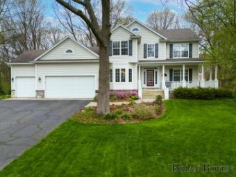 5133 Brownstone Drive Ne Rockford, MI 49341