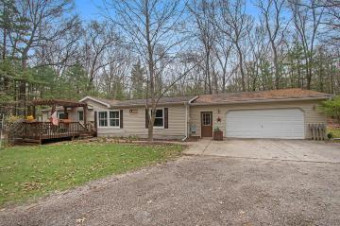 6446 Ridge Road Pentwater, MI 49449