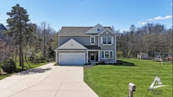 1313 Springview Court Middleville, MI 49333