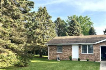 2194 Carol Lane Stevensville, MI 49127