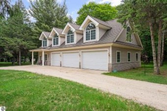 3103 N West Torch Lake Drive Kewadin, MI 49648