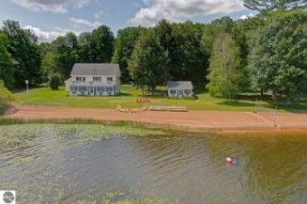 577 Brakel Point Drive Traverse City, MI 49685