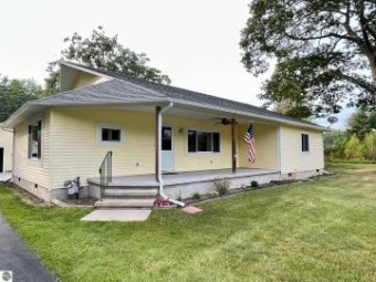 2401 N Us-23 Oscoda, MI 48750