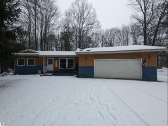 40 N Ralph Street Au Gres, MI 48703