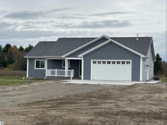 46 Lila Lane Tawas City, MI 48763