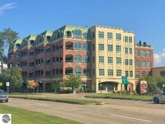 333 W Grandview Parkway UNIT 3B Traverse City, MI 49684