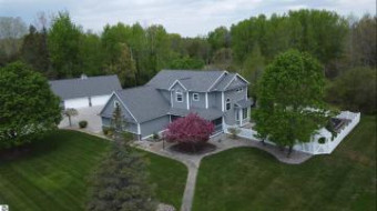 2368 Birchcrest Drive West Branch, MI 48661