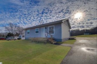 8193 Ballard Street Central Lake, MI 49622